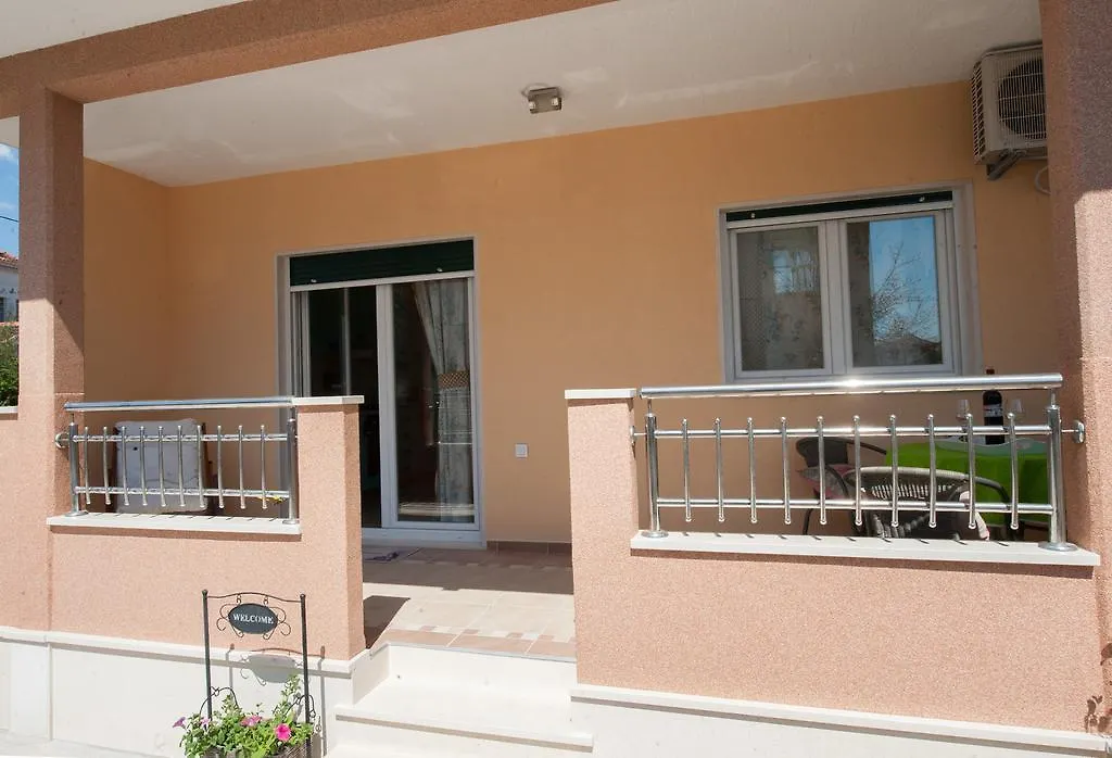 Apartment Marina Kastela Croatia